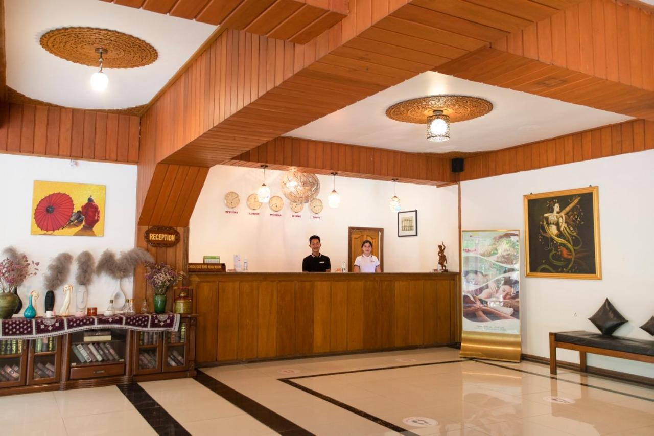 E-Outfitting Golden Country Hotel Mandalaj Kültér fotó